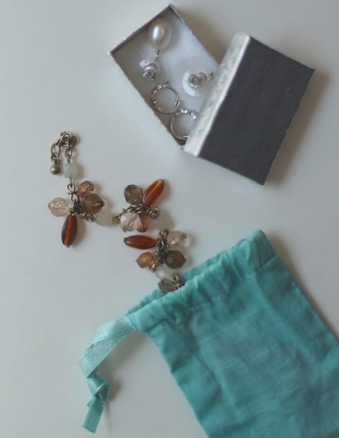 How to Pack Jewelry for Travel