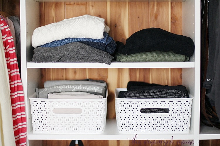 A professional organizer shares tips for ways you can DIY closet organizer so you can utilize space, and keep your clothing organized! #closets #organized