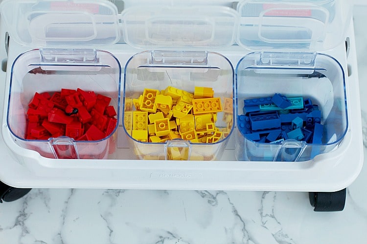 When it comes to getting organized, there are a ton of products out there. Professional organizer is sharing her creative ways to organize using Deflecto products! #organize #legos