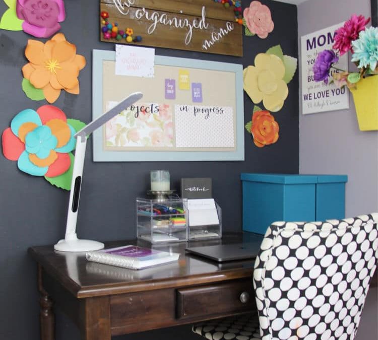 How To Keep Your Desk Clutter Free The Organized Mama