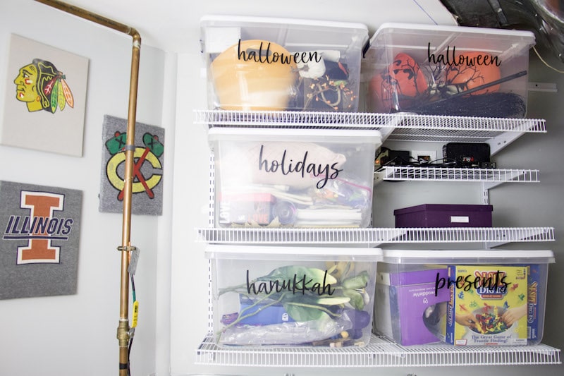 Learn tips for professoinal organizer on how to store holiday decorations using the KonMarie Method. Find what really sparks joy with your decor. #holidaydecor #storage