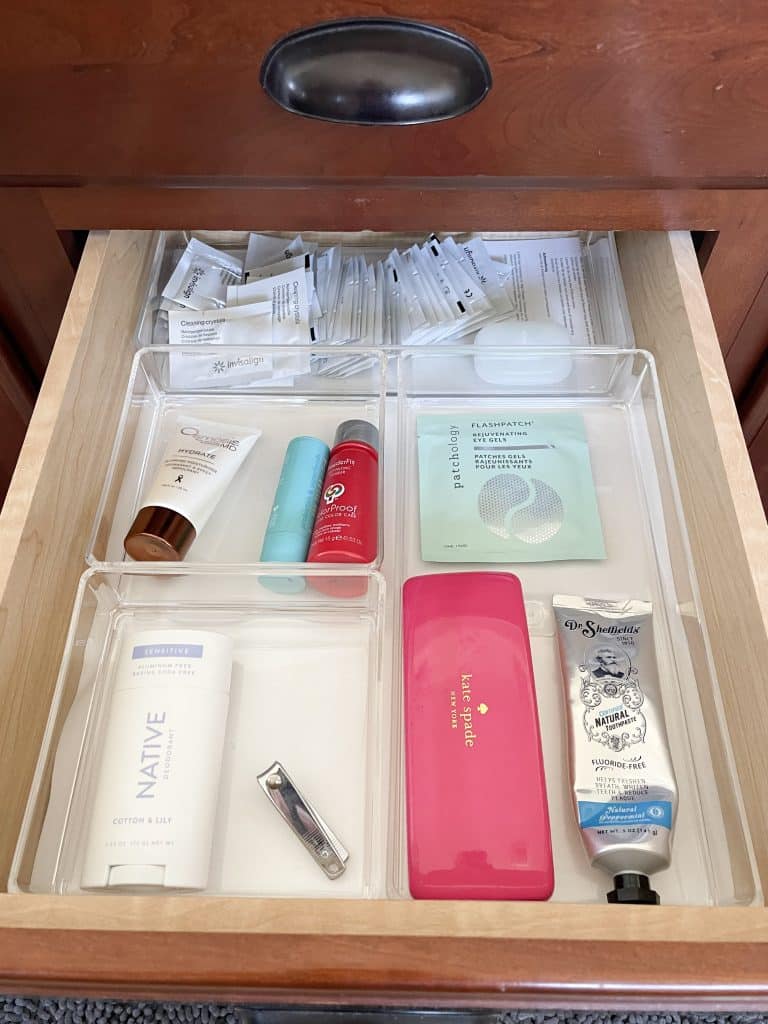 Duck Brand Easy Liner in drawer with drawer organizers