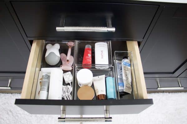 10 Bathroom Organization Ideas For Under Sink + Bathroom Drawers - The ...
